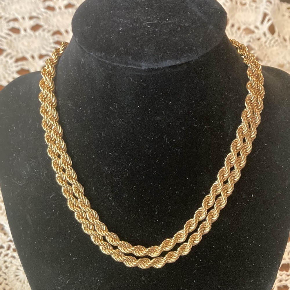 MONET Vintage 28” Heavy Gold Tone Rope Chain - Picture 3 of 12